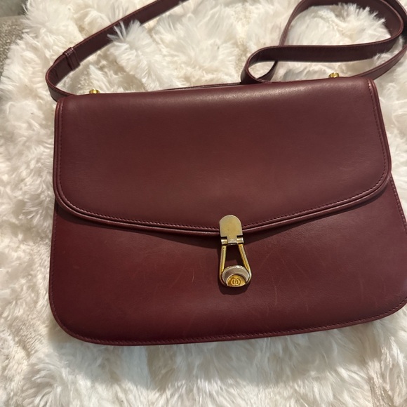 Vintage 1970s Gucci Burgundy Leather Shoulder Bag Gold Crest Italy - Picture 13 of 13
